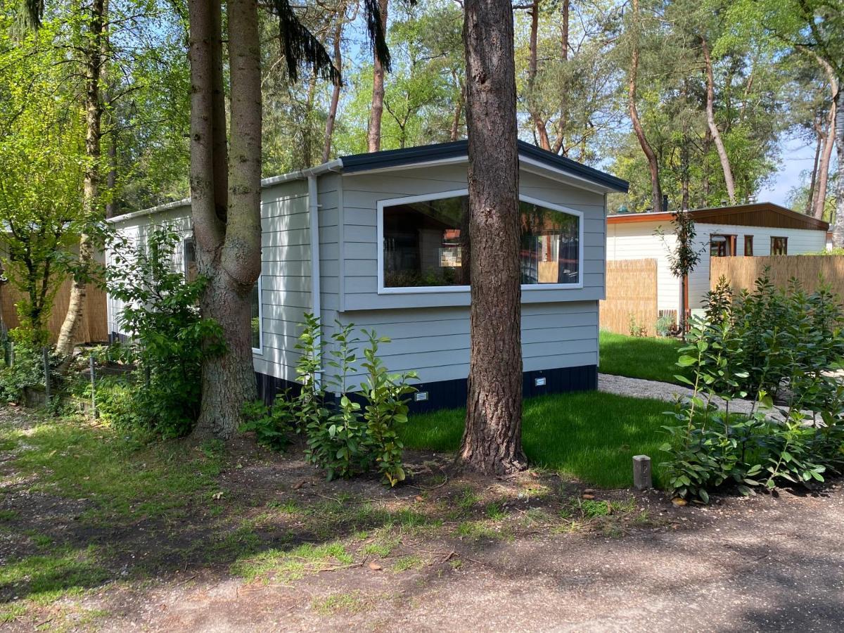 Chalet In De Veluwse Bossen Hoenderloo Exterior foto